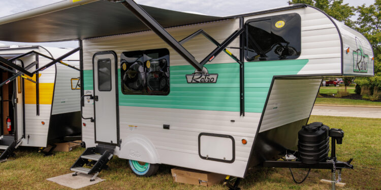 Bish’s RV, Trailer World Lead Sunset Park RV’s ’25 Top Dealers